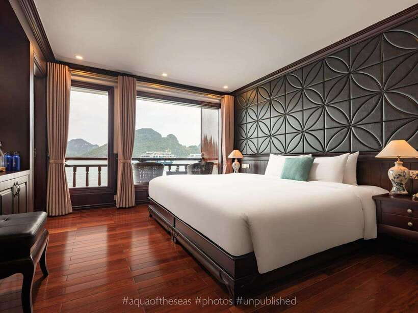 2-Day: Halong Lan Ha Bay 5 Stars Cruises w/Balcony & Bathtub - Entering Halong–Lan Ha: Why This Combo Matters