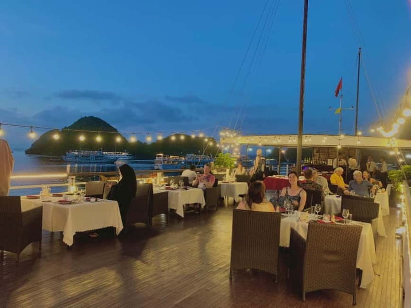 2-Day On 5 Star Cruise Halong Bay with Meals and Kayaking - Pace, Timing, and the Waiting Factor