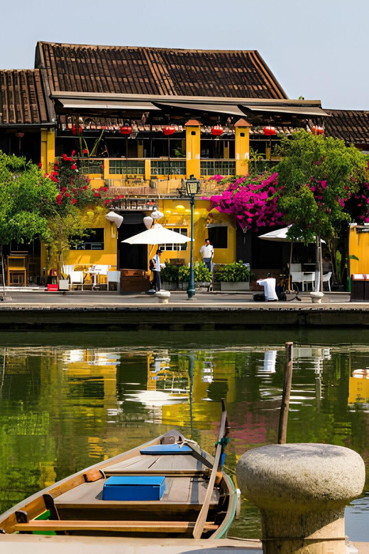 4-Day 3-Night: Explore Vietnam Central Heritage from Da Nang - Hoi An’s old town at night: lantern walking and easy shopping