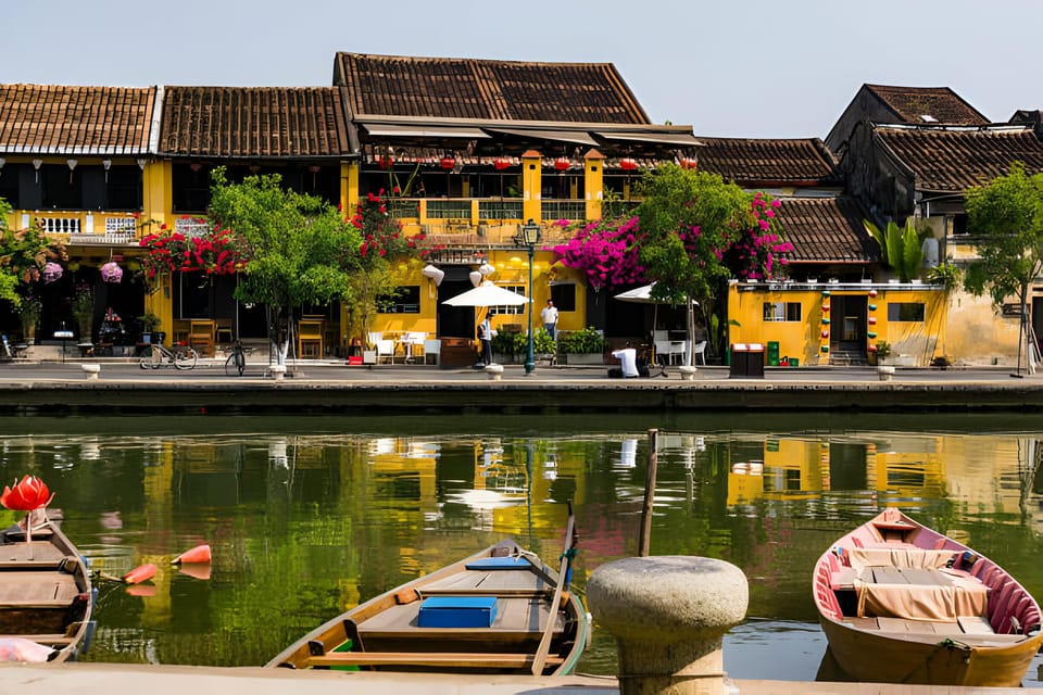 4-Day 3-Night: Explore Vietnam Central Heritage from Da Nang - Da Nang on Day 4: Han Market shopping and airport-ready timing