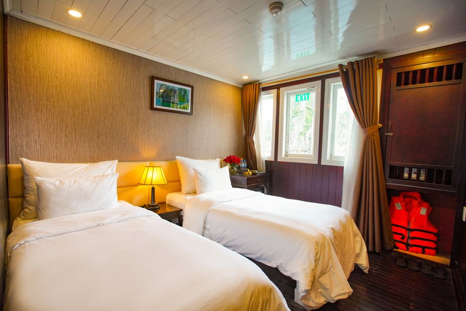 4-star Halong Paloma Cruise 2D1N Trip - Day 2 starts early: tai chi, Vung Vieng floating village, and a pearl farm