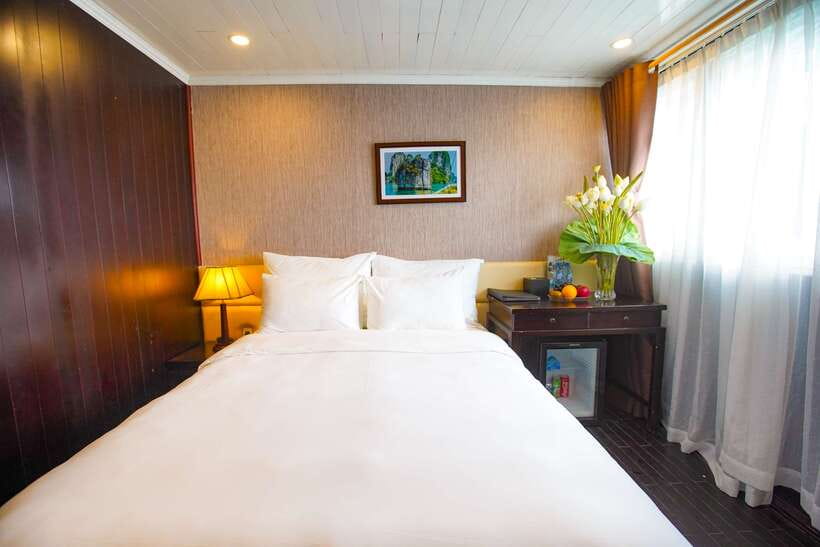 4-star Halong Paloma Cruise 2D1N Trip - The cooking class lunch and the return to Hanoi