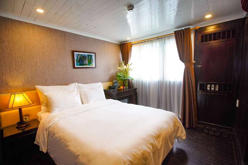 4-star Halong Paloma Cruise 2D1N Trip - Price and logistics: is $181 good value?
