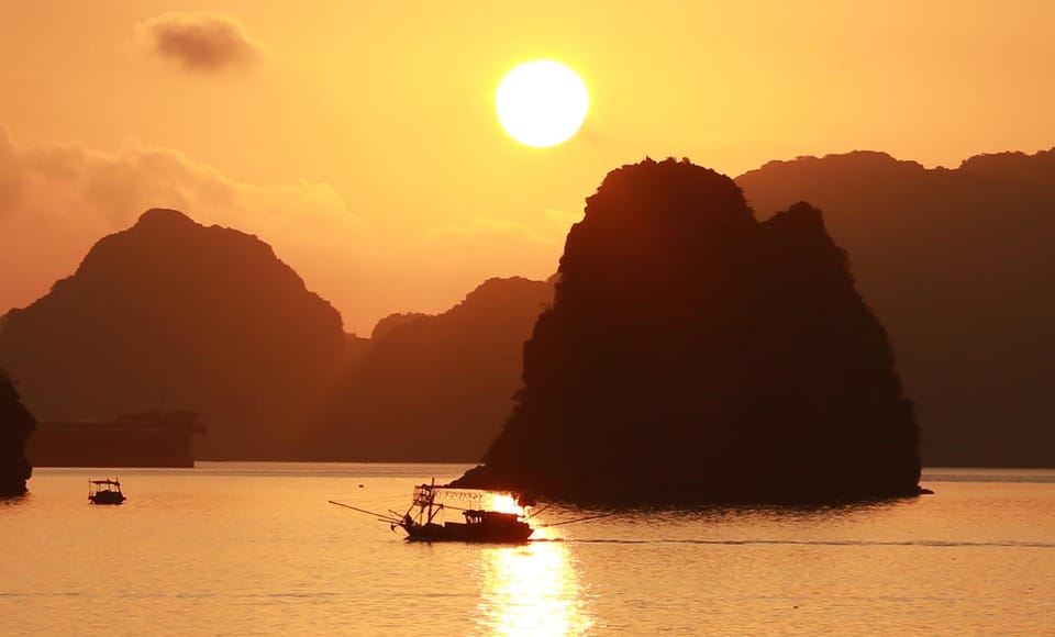 Bai Tu Long Bay 2 Days 1 Night With Renea Cruise - Who This Cruise Suits Best (and Who Might Rethink It)