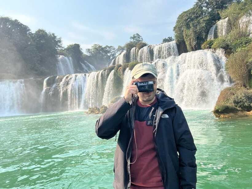 Ban Gioc Waterfall - God Eyes Mountain 1 Day By Car - Trúc Lâm Zen Monastery: the viewpoint that connects pagoda and waterfall