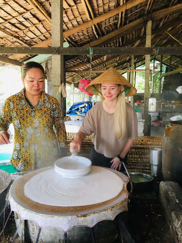 Can Tho: Authentic Floating Market, Wild Canal system, Cocoa - Mỹ Khánh break time: a short reset before cocoa
