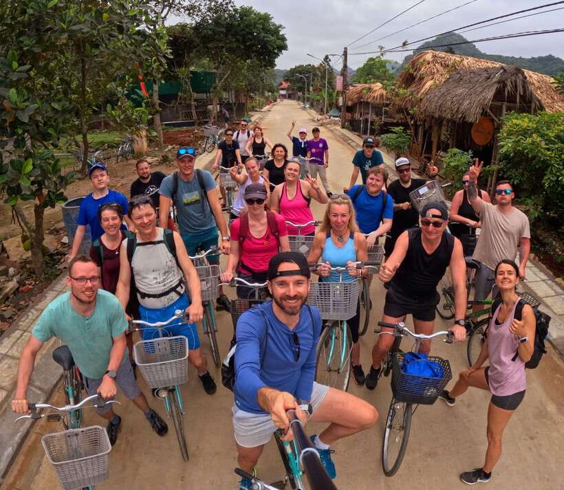 Cat Ba: Lan Ha, HaLong bay full day- biking, kayaking, lunch - Floating Fishing Villages and Limestone Islets: The Calm Before the Action