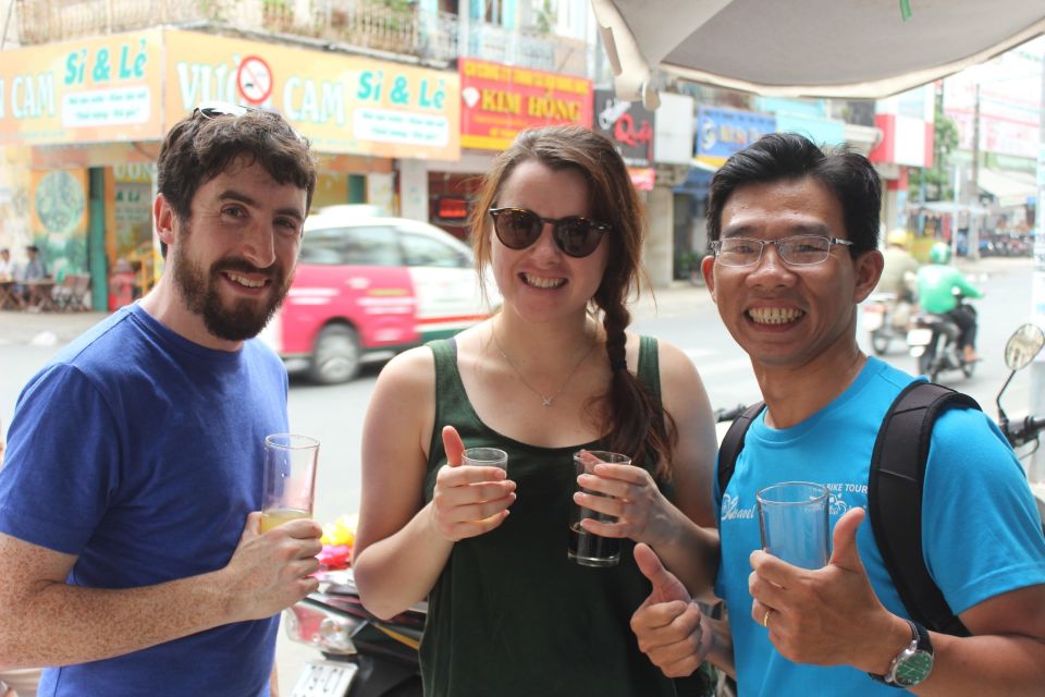 Cu Chi Tunnels and Saigon City Private Tour - Crawling Cu Chi tunnels and the war details you can feel