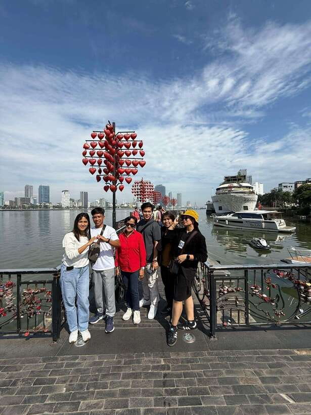 Da Nang City Sightseeing Private Tour with Female Tour Guide - Son Tra Peninsula and Linh Ung Pagoda: Where the Day Turns More Meaningful