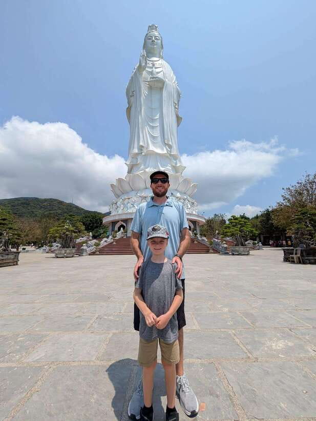 Da Nang City Sightseeing Private Tour with Female Tour Guide - Apec Park and Da Nang Cathedral: Mix of Modern and Classic