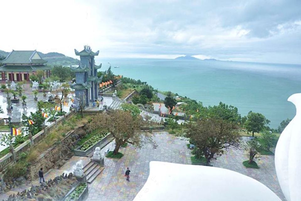 Da Nang: Lady Buddha, Marble Mountains, and Hoi An Day Trip - Traditional Dance Shows: Worth Watching Without Overthinking