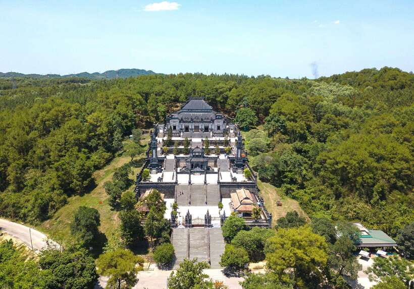 Da Nang : Private Day Trip to Imperial City - Hue - Khai Dinh Mausoleum: UNESCO architecture with a dramatic finish