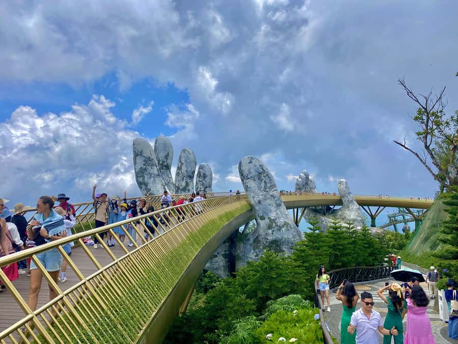 Danang: Golden Bridge by Private Car or Bus w hotel pickup - Price and Value: What $10 Really Means for Your Day