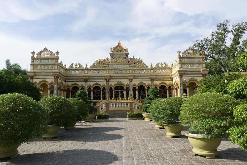 Essential Mekong Delta: Highlight Tour from Ho Chi Minh City - Coconut Candy Mill and Lunch at a Local Restaurant in Tân Thạch