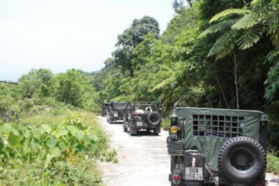 EXPERIENCED JEEP TOUR IN SON TRA PENINSULA - Meeting at 4 Lê Đức Thọ and Getting Pulled Up the Peninsula