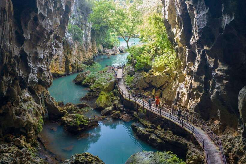 Explore Dark Cave from Hue: Group Tours Only on Even Days - La Vang Holy Land and Quang Tri Old Citadel: history with real geography
