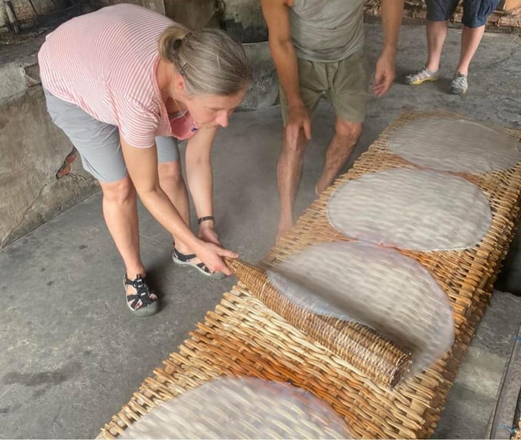 floating market boat trip everyday - Rice noodle workshop: Shaping rice paper and learning the method