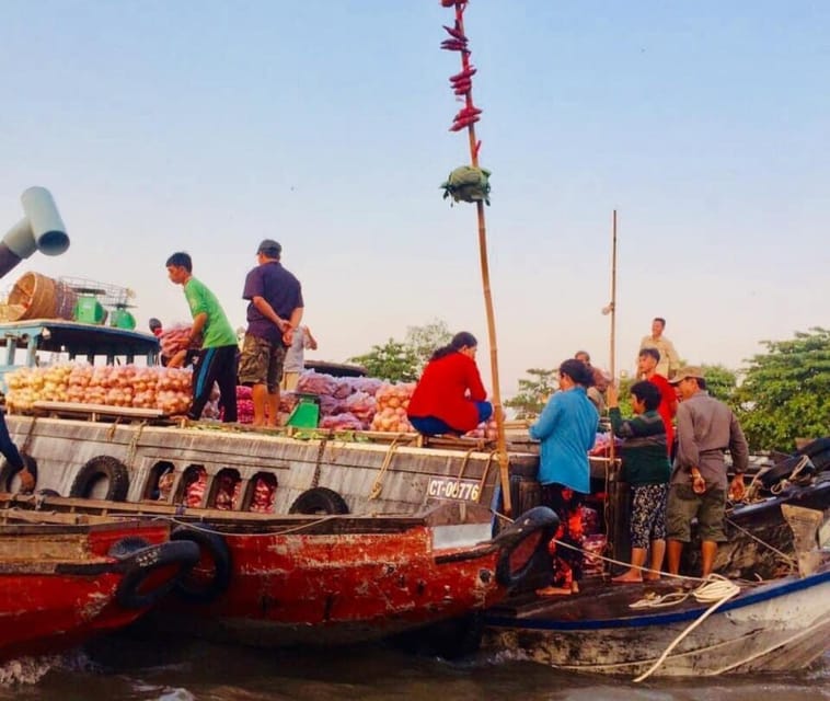 floating market boat trip everyday - Village walking and garden stops: herbs, honey, fruit, and pineapple up close