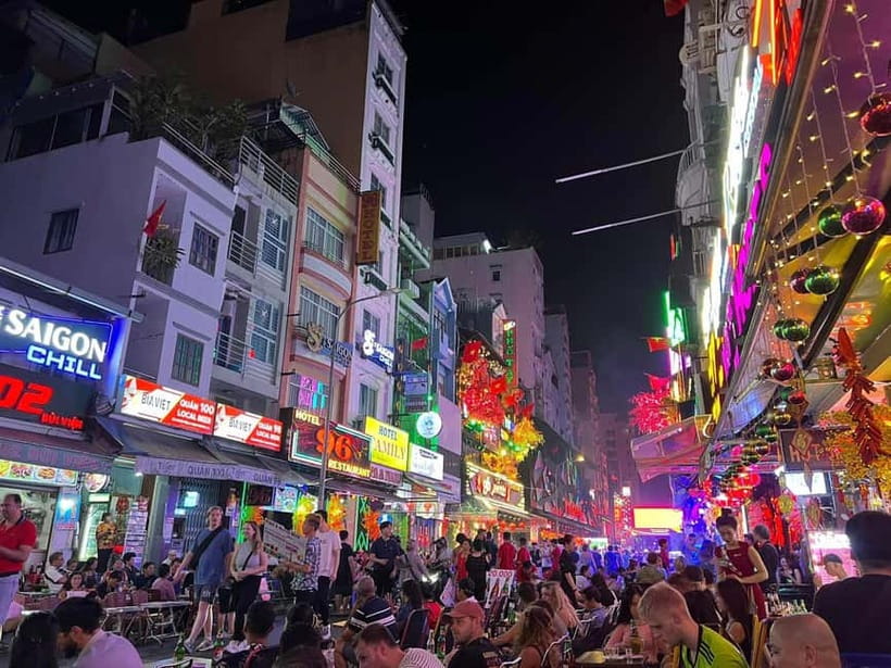 Free E-sim Saigon Nightlife Hopping Tour - Handpicked food stops that actually map to the nightlife