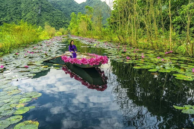 From Ha Noi: Perfume Pagoda & Quang Phu Cau Incense Village - Quang Phu Cau incense village: colorful photos, but manage expectations