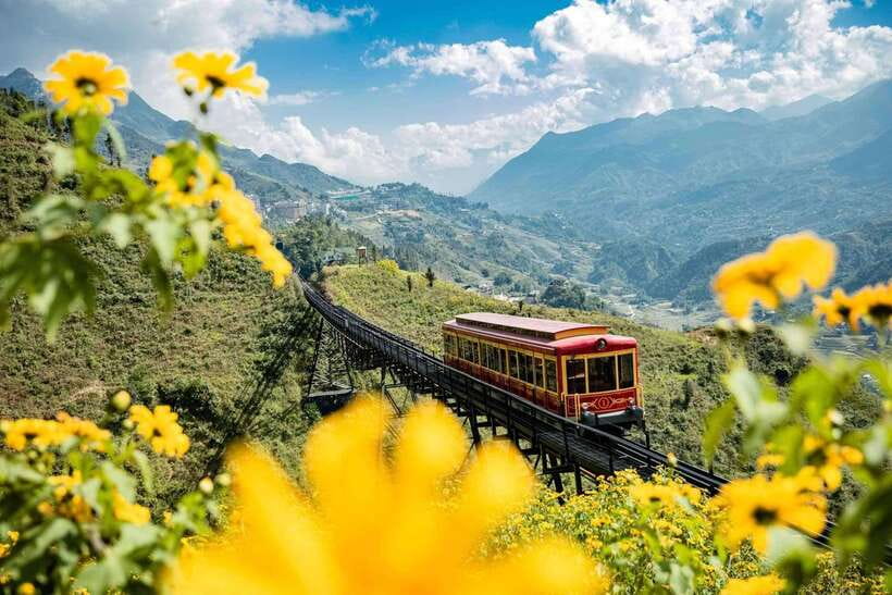 From Hanoi: 1-day Sapa Trekking Tour With Overnight Bus - Weather in Sapa: fog, mud, and how to be comfortable