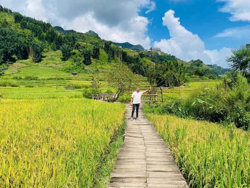 From Hanoi: 2-Days Sapa Trekking Tour Lao Chai and Cat Cat - The Day 1 plan: Hanoi pickup, Lao Cai costumes, and Cat Cat’s waterfall