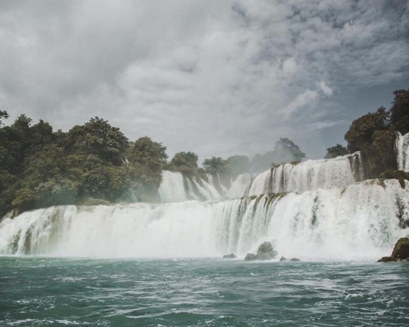 From Hanoi: 3-Day Ba Be Lake & Ban Gioc Falls Private Tour - Day 2 in Cao Bang: Phuoc Sen Nung craft, Nguom Ngao Tiger Cave, then Ban Gioc Falls