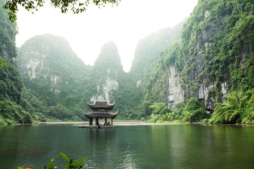 From Hanoi: Bai Dinh, Trang An Mua Cave - A Scenic Day Tour - Group pace, waits, and language: what to expect day-of