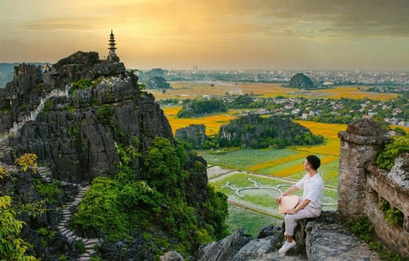 From Hanoi: Bai Dinh,Trang An and Mua Cave Trip - Mua Cave (Dragon Peak): Almost 500 Steps for Tam Coc Views