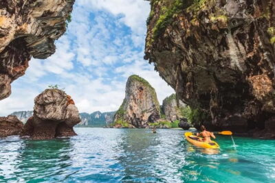 From Hanoi: Explore Ha Long Bay In Full Day - Seafood Lunch on Board: 8 Dishes With Real Bay Views