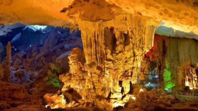 From Hanoi: Halong Bay 1 Day Trip Visit Cave, Island, Kayak - Lunch on the water: Vietnamese seafood plus a smart midday rhythm