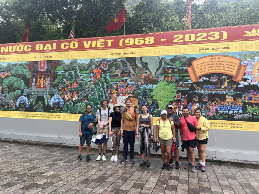From Hanoi: Hoa Lu, Mua Cave and Tam Coc Full-Day Trip - Ngo Dong River by sampan: Hang Ca, Hang Hai, Hang Ba