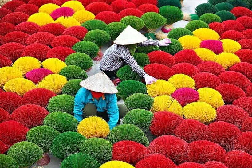 From Hanoi: Incense Village & Train Street Small Group Tour - How the Small-Group Half Day Feels in Real Life