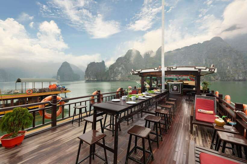 From Hanoi: Lan Ha Bay | Kayaking, Sightseeing, Cruise Trip - Morning cruising: speed boat views plus floating fishing village scenery