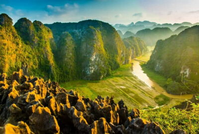 From Hanoi: Ninh Binh Boat Ride, Mua Cave Hike, Temple Visit - Choosing Bai Dinh vs Hoa Lu and Tam Coc: how to pick your best match