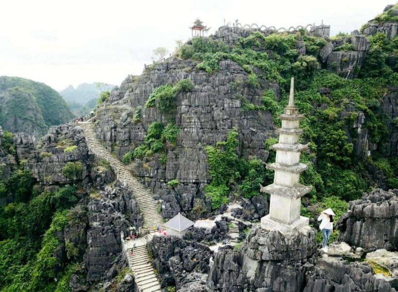 From Hanoi: Ninh Binh, Hoa Lu, Trang An and Mua Cave Trip - Hitting Ninh Binh Early: Pickup and the Limousine Ride from Hanoi