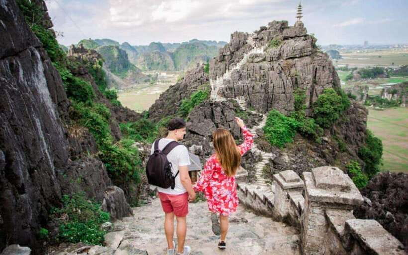 From Hanoi: Ninh Binh, Hoa Lu, Trang An and Mua Cave Trip - Village Bike Time Near Hoa Lu: Pedals, Footpaths, and Local Pace
