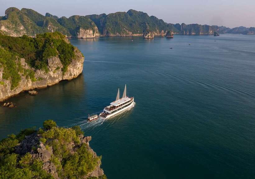 From Hanoi or Halong: Halong Bay Day Cruise - Jade Sails Cruise: Modern Boat Feel, Practical Layout