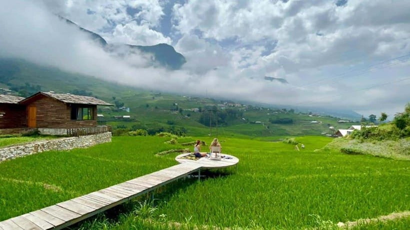 From Hanoi: Premium 2-Day Sapa Adventure with DCAR Limousine - Trekking Reality Check: Views Are Real, but the Walk’s Style Matters