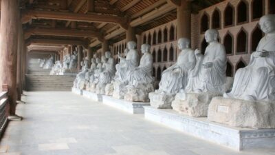 From Hanoi: Trang An & Bai Dinh Pagoda Full-Day Private Tour - Hanoi to Ninh Binh: The Comfort of a Private Ride