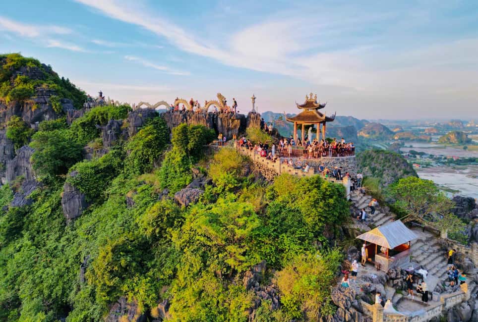 From Hanoi: Trang An Eco-tourism -Bai Dinh pagoda & Mua Cave - Lunch at Trang An Eco Holiday Retreat: filling and flexible