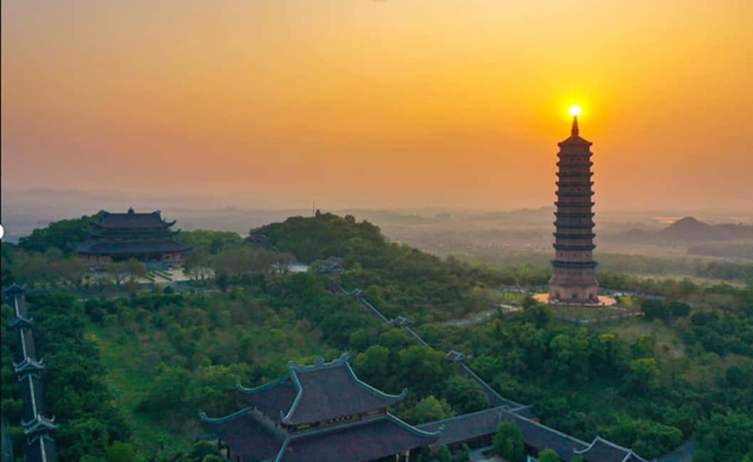 From Hanoi: Trang An Eco-tourism -Bai Dinh pagoda & Mua Cave - Who should book this tour (and who might want alternatives)