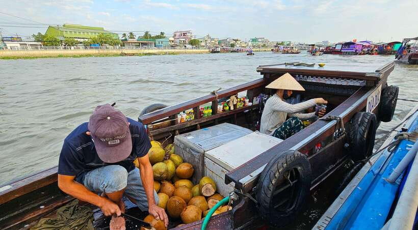 From HCM: Mekong Delta Can Tho Floating Market 2-Day Tour - Getting the Most Out of Boats, Biking, and Heat