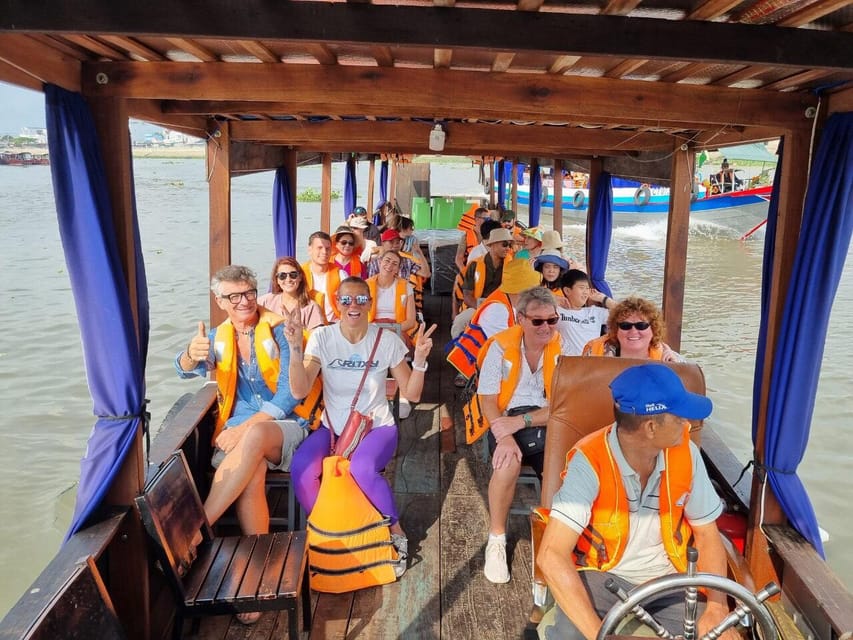 From HCM: Mekong Delta Floating Market 3 days exit Phu Quoc - Day 2: Cai Rang Floating Market at the right time, plus noodle making and a monastery