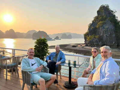 Hanoi: 2-Day Ha Long and Lan Ha Bay Cruise with Kayaking - Day 1: Hanoi pickup, Beo Harbor check-in, and your first paddle day