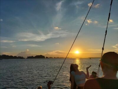 Hanoi: 3-Day Ninh Binh, Ha Long, & Lan Ha Bay 5-Star Cruise - Day 1 in Ninh Binh: Bai Dinh, Trang An, and the Mua Cave payoff