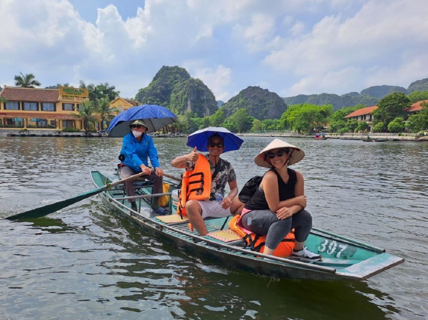 Hanoi: Ninh Binh, Hoa Lu, Tam Coc and Mua Cave Day Trip - Mua Cave and Lying Dragon Mountain: The 500-Step Payoff