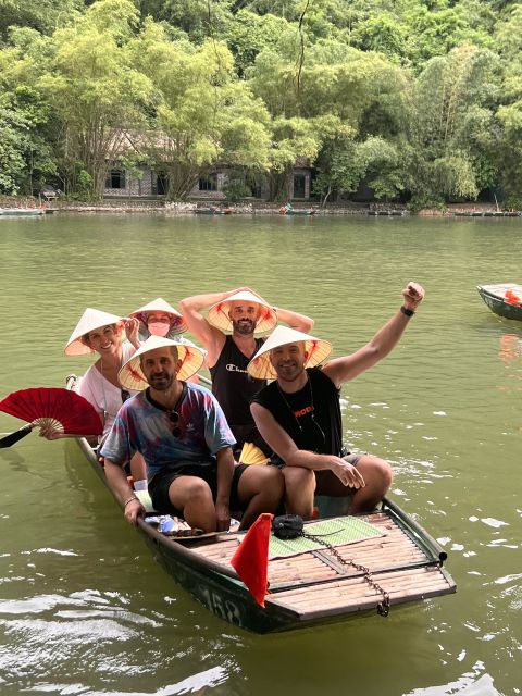 Ninh Binh Tour: Full-Day Hoa Lu and Tam Coc Boat Tour - Key highlights worth your attention