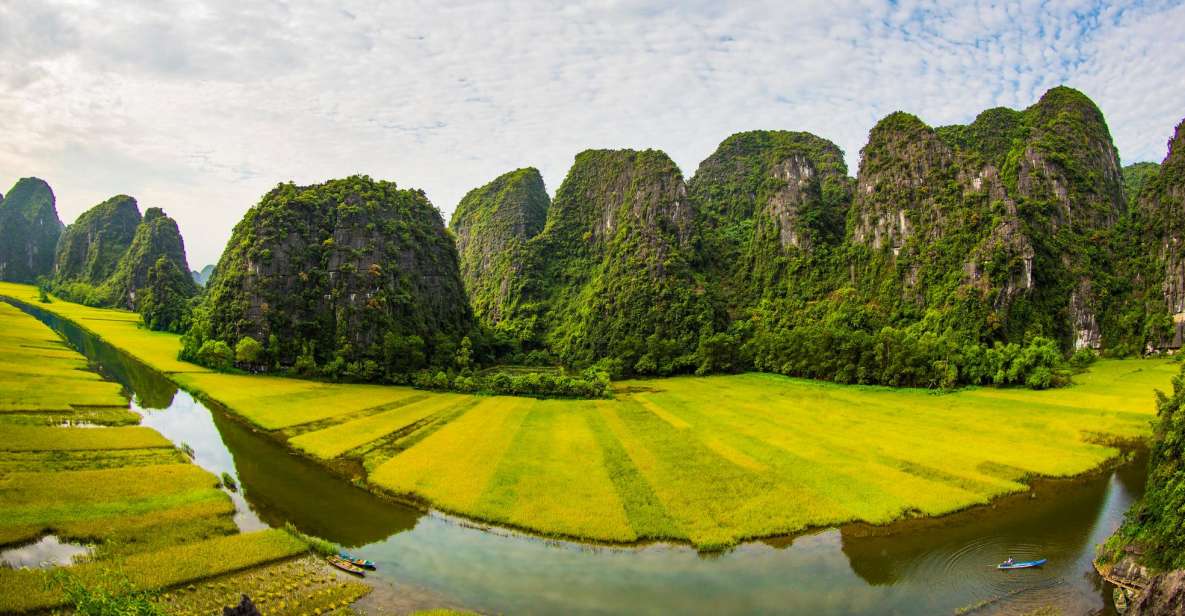 Ninh Binh Tour: Full-Day Hoa Lu and Tam Coc Boat Tour - Lunch at a local buffet: the food you’ll remember on a full-day pace